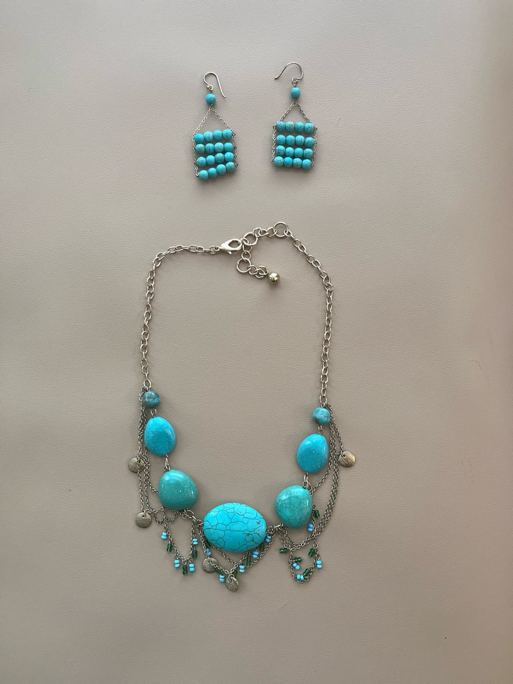 Turquoise Bead Statement Necklace & Earrings Set NWOT